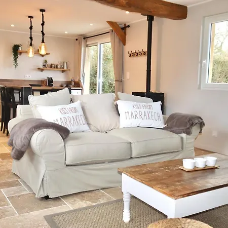 Les Maisons De Charlotte Glanville