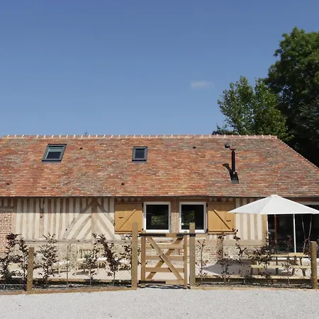 Les Maisons De Charlotte Nyaraló Glanville