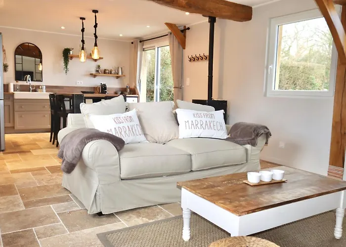 Les Maisons De Charlotte Glanville